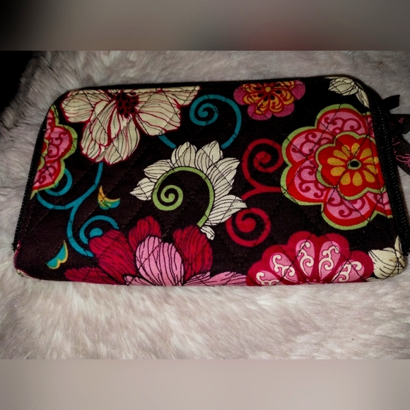 Vera Bradley wallet (quilted floral) - Picture 3 of 5